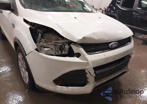 2016 Ford Escape S z USA, uszkodzony, nr VIN 1FMCU0F76GUA82112
